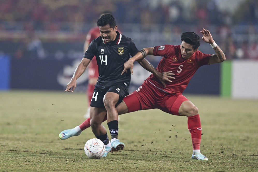 Media Vietnam Klaim Doan Van Hau Akan Berobat ke Luar Negeri Demi Hadapi Timnas Indonesia di Piala AFF 2024 Media Vietnam Klaim Doan Van Hau Akan Berobat ke Luar Negeri Demi Hadapi Timnas Indonesia di Piala AFF 2024