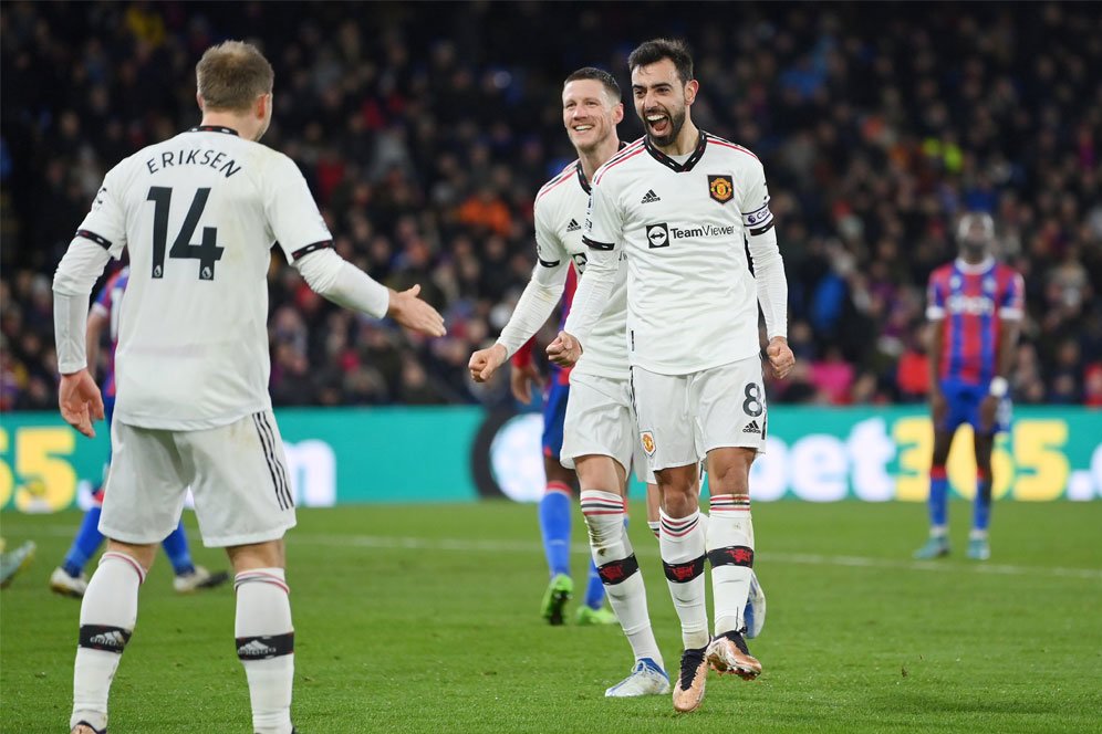 Saksikan Tendangan Bebas Michael Olise yang Buyarkan Kemenangan MU di Kandang Crystal Palace!