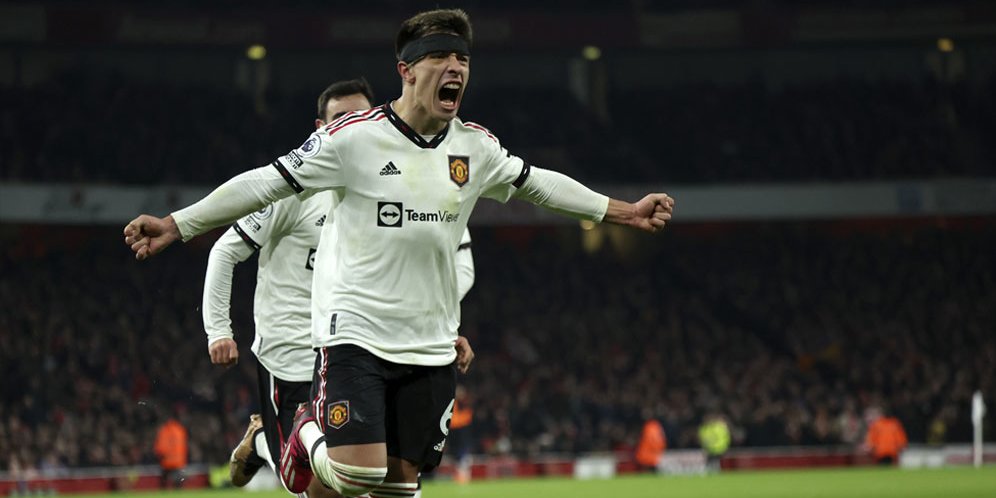 Man of the Match Nottingham Forest vs Manchester United: Lisandro Martinez