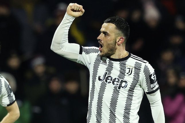 Mike Kostic Baru Satu Musim, Filip Kostic Bakal Cabut dari Juventus? - Bola.net