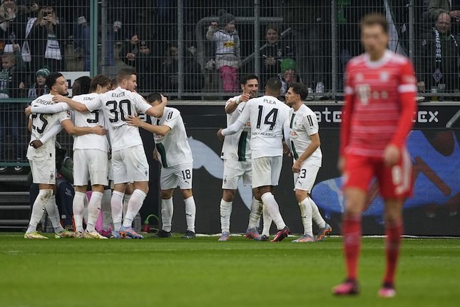 Persaingan Bek Tengah Gladbach