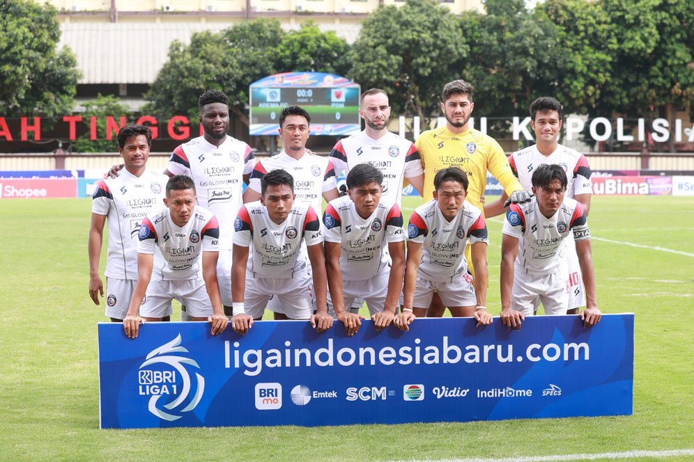 BRI Liga 1 2022/2023: Arema FC Bidik Kemenangan di Kandang Persib Bandung