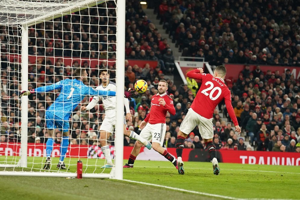 Meslier Bikin Frustrasi Pemain Setan Merah, Aksi Penyelamatan Kiper di Laga Man United vs Leeds