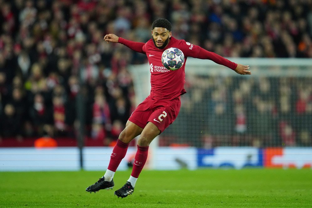 Bukan Cuma Mohamed Salah, Al Ittihad Juga Inginkan Joe Gomez