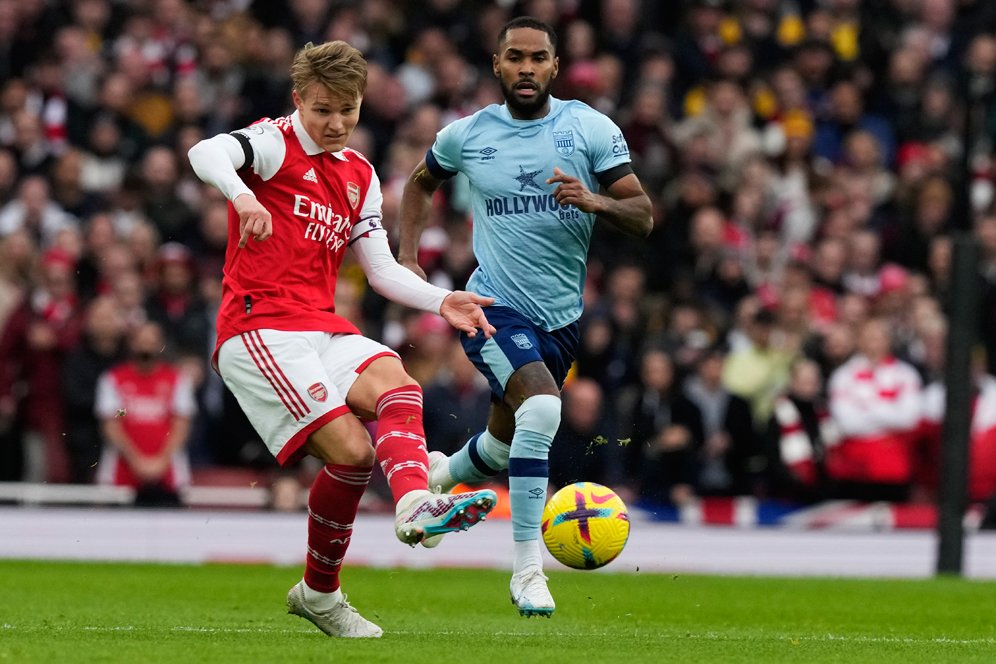 Momen Gol Ivan Toney ke Gawang Arsenal Disahkan VAR Momen Gol Ivan Toney ke Gawang Arsenal Disahkan VAR