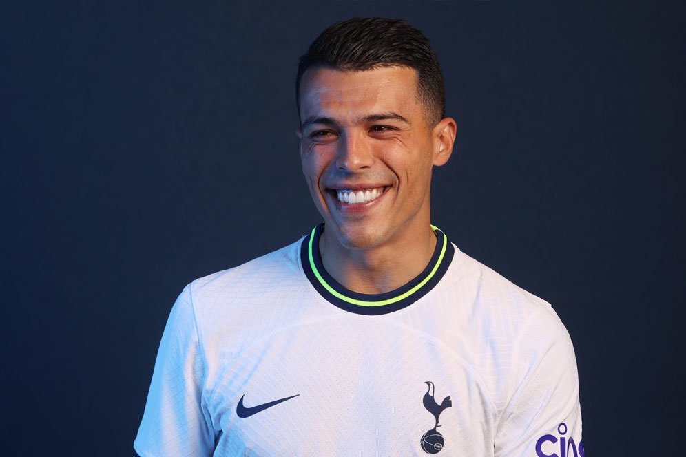 Tottenham Rombak Total Posisi Bek Kanan di Deadline Day: Satu Dilepas, Satu Dipinjamkan, Satu Didatangkan