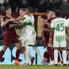 AS Roma Digebuk Sassuolo: Siklus yang tak Pernah Berakhir, Putusin Kumbulla dah! AS Roma Digebuk Sassuolo: Siklus yang tak Pernah Berakhir, Putusin Kumbulla dah!