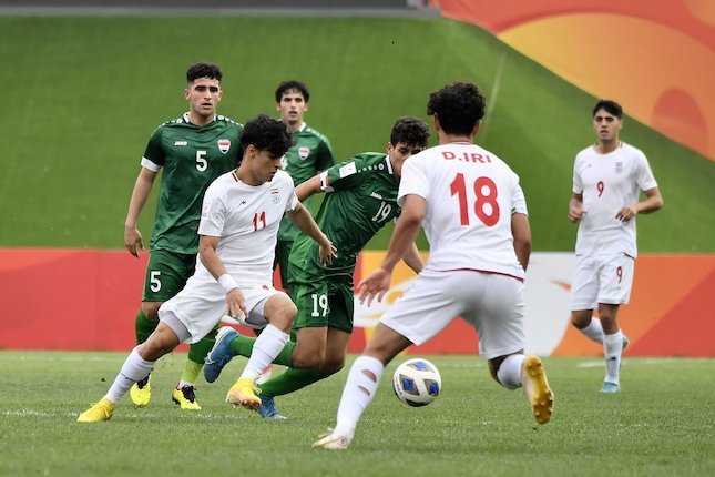 Iran Lolos dengan Meyakinkan
