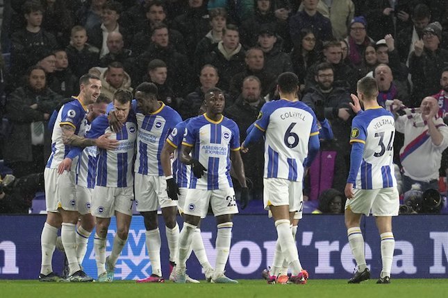 Performa di Lapangan dan Kompensasi Graham Potter