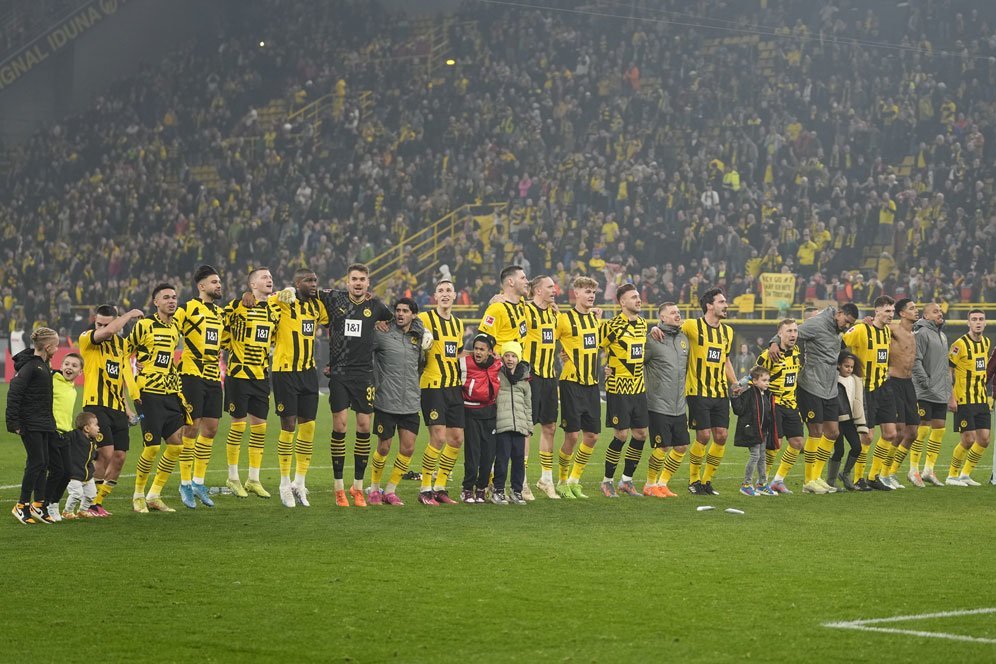 Bertamu Ke Allianz Arena, Kobel Yakin Dortmund Menangkan Derbi Der Klassiker!