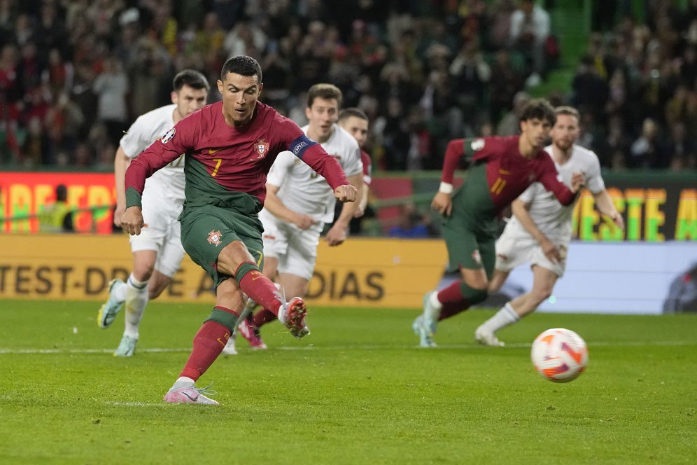Messi atau Ronaldo? 5 Pemain Paling Sering Mencetak Gol dari Tendangan Penalti
