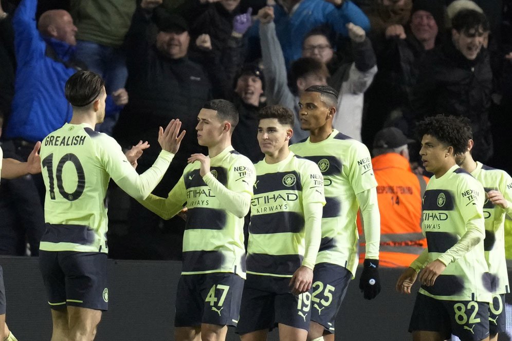 Manchester City Pesta Gol di Markas Bristol City