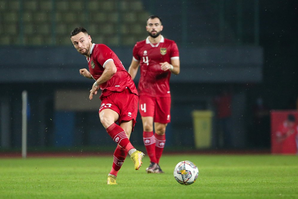 Jelang Persib vs Persija, Luis Milla Senggol Shin Tae-yong Soal Menit Bermain Marc Klok di Timnas