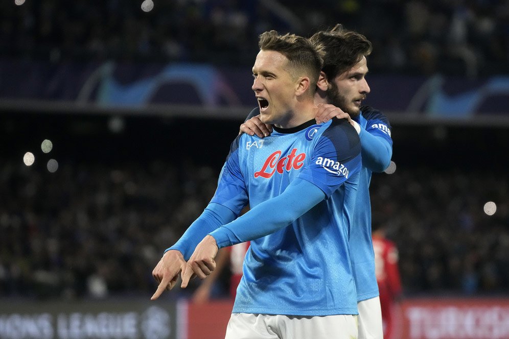 Liverpool Siap Sikut Barcelona untuk Transfer Gelandang Napoli Ini