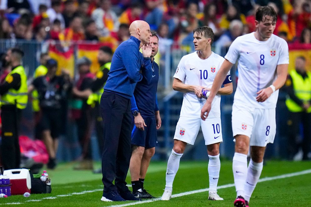 Arogan! Pelatih Norwegia Mencak-mencak Tekel Rodri ke Odegaard Tidak Diganjar Penalti