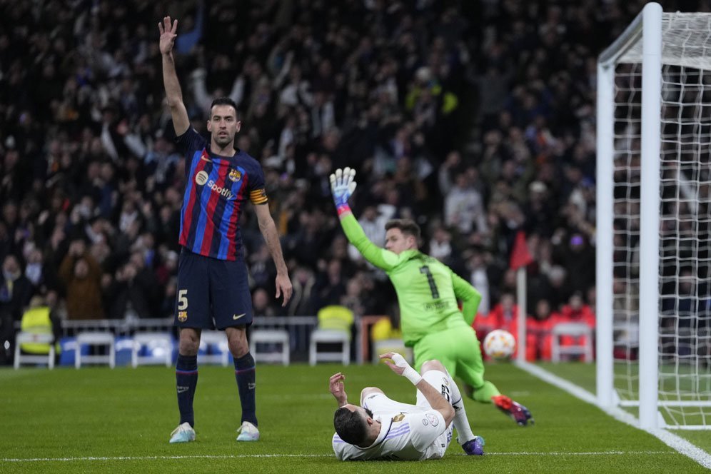 Sergio Busquets, Raja di El Clasico!