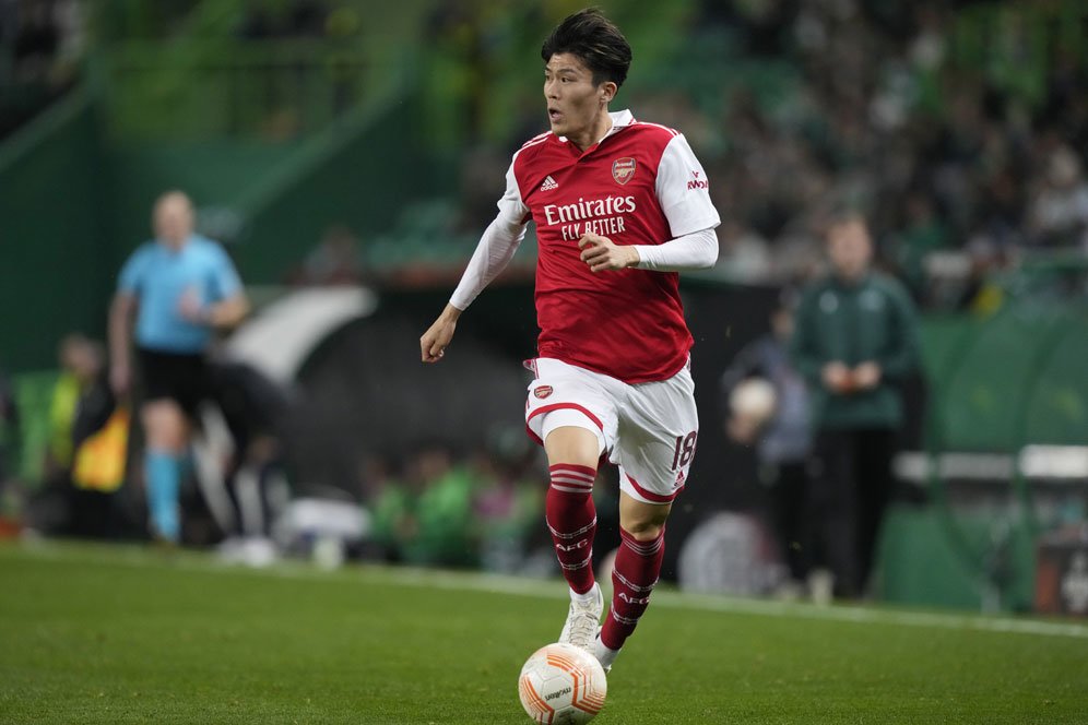 Duh, Bos Arsenal Sebut Cedera Takehiro Tomiyasu Cukup Parah