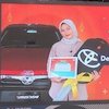 Bawa Pulang Mobil Rp1 di Flash Sale Shopee, Perempuan Ini Muncul di Baliho Buaran Indah & Karawaci