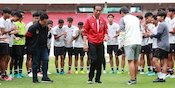 Timnas Indonesia U-17 Gelar Seleksi di 10 Daerah untuk Piala Dunia U-17 2023, Jokowi Sanjung Erick T Timnas Indonesia U-17 Gelar Seleksi di 10 Daerah untuk Piala Dunia U-17 2023, Jokowi Sanjung Erick T