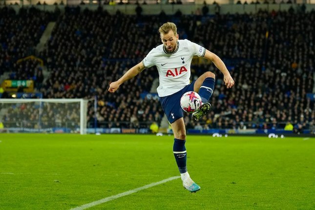 3. Harry Kane - Tottenham/Inggris