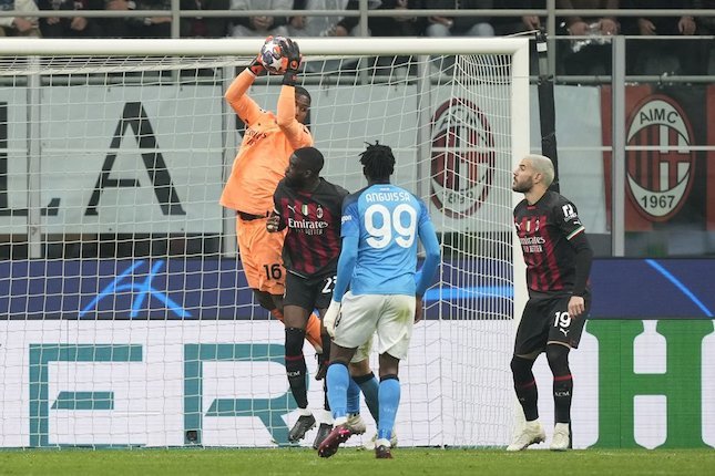 AC Milan Defeats Napoli 1-0 in Champions League Quarter-Finals First Leg.