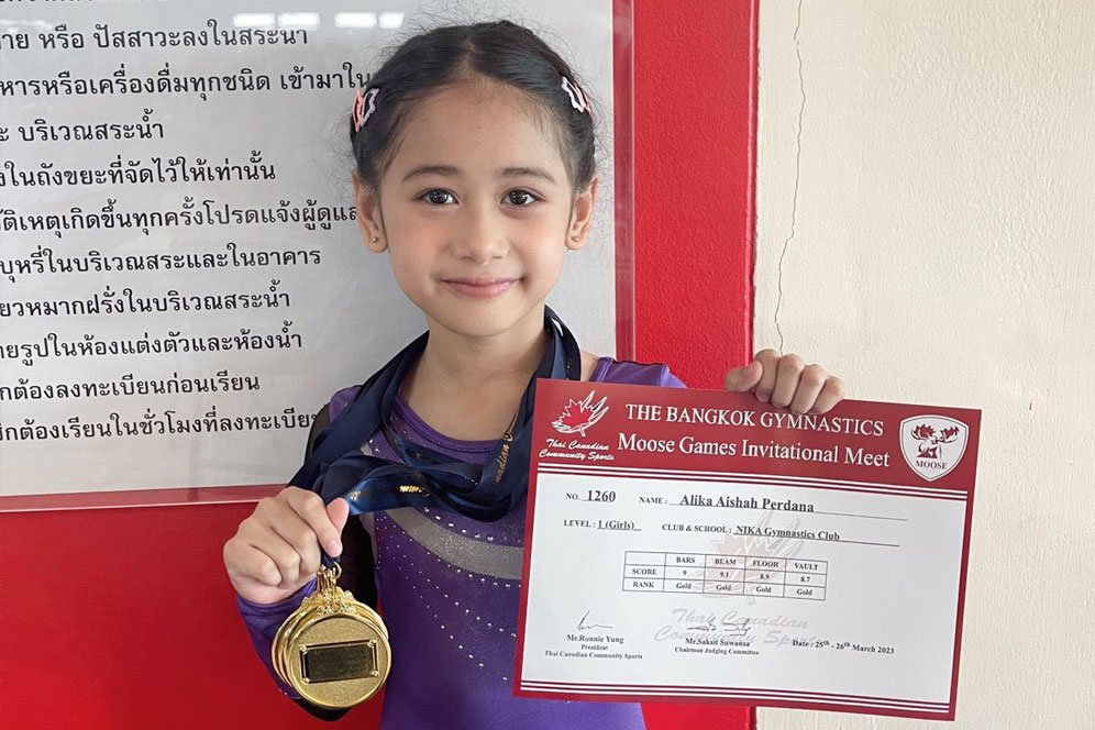 Mengenal Alika Aishah, Pesenam Muda Bertalenta yang Raih Medali Emas di Moose Games Bangkok 2023 Mengenal Alika Aishah, Pesenam Muda Bertalenta yang Raih Medali Emas di Moose Games Bangkok 2023