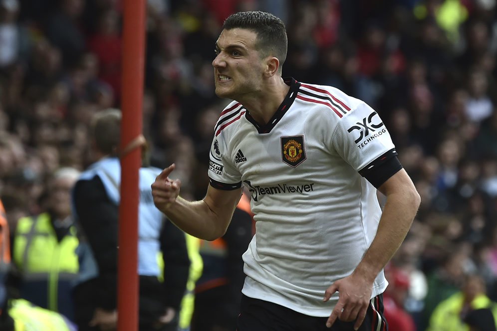 Aksi Diogo Dalot Saat MU Babat Nottingham Forest