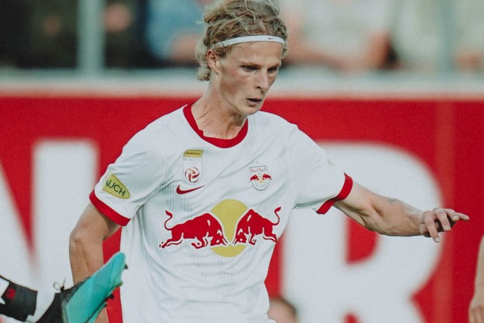 Alternatif De Jong, Manchester United Incar Wonderkid RB Salzburg Ini? Alternatif De Jong, Manchester United Incar Wonderkid RB Salzburg Ini?