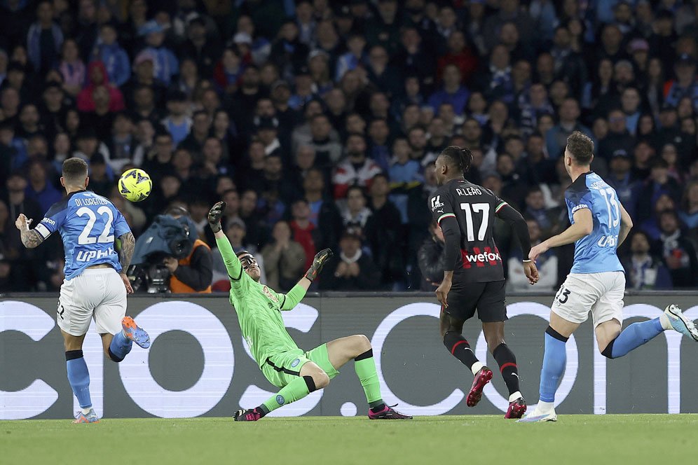 Hasil Napoli vs AC Milan: Skor 0-4