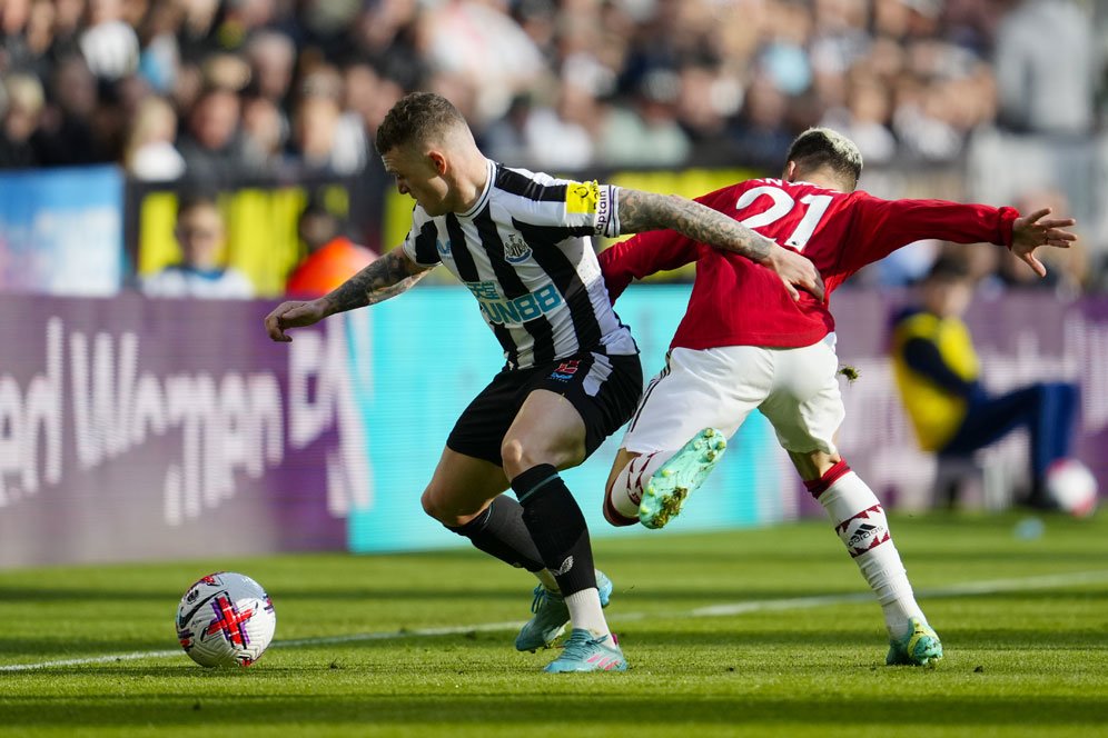 Assist Ciamik Kieran Trippier Saat Newcastle Hajar MU