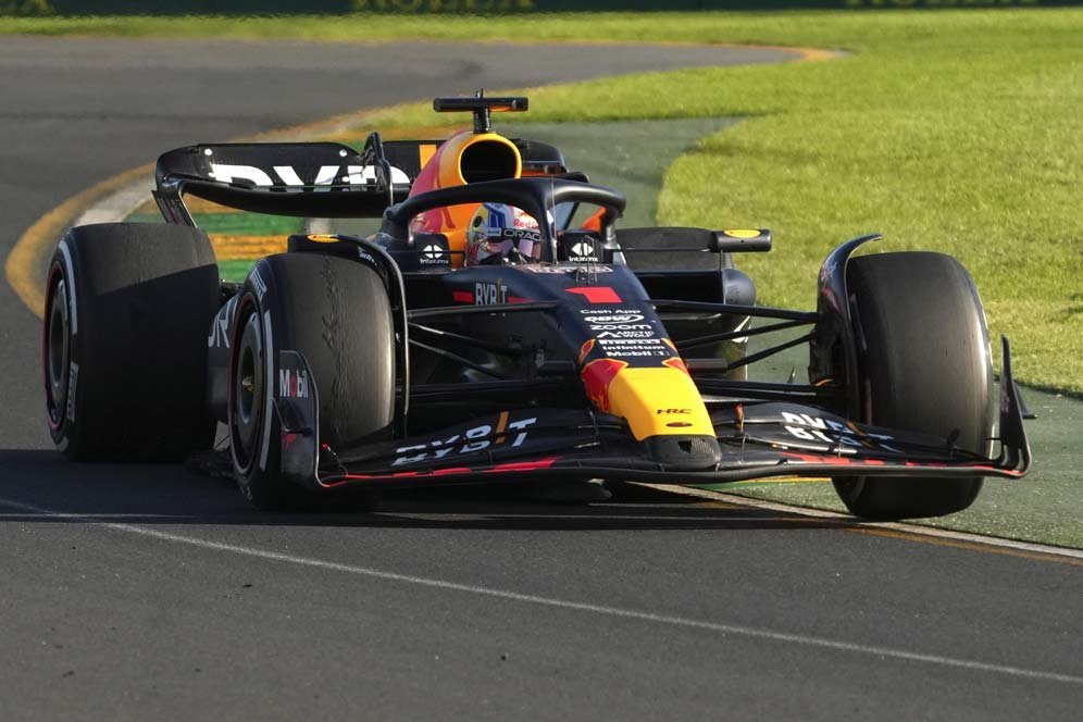 Hasil Latihan Formula 1 GP Azerbaijan: Max Verstappen Asapi Charles Leclerc