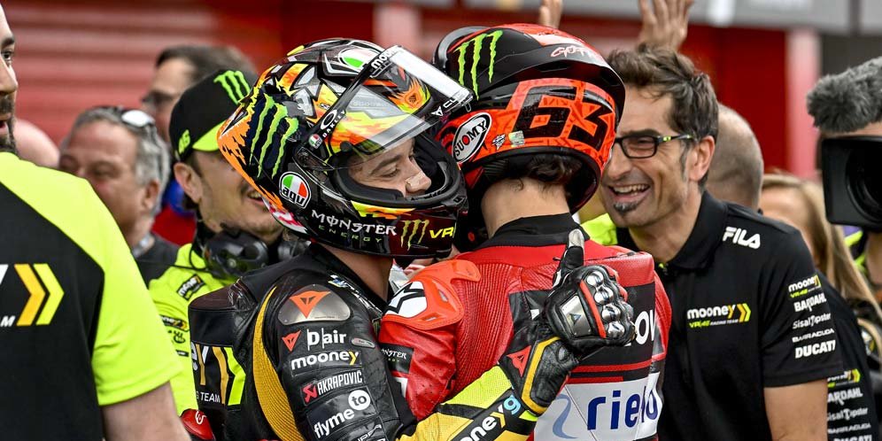 Murid Sama Kuat Valentino Rossi Cemaskan Pertemanan Pecco Bagnaia Dan