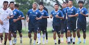 Arema FC Terancam Kembali Musafir pada BRI Liga 1 2023/2024, Ini Tanggapan Sang Pelatih Arema FC Terancam Kembali Musafir pada BRI Liga 1 2023/2024, Ini Tanggapan Sang Pelatih