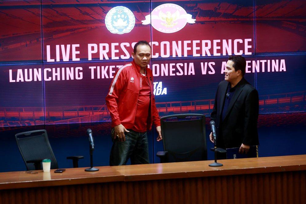 Nongol di Sesi Pengumuman Tiket Indonesia vs Argentina, Cak Lontong Bikin Netizen Ngakak Nongol di Sesi Pengumuman Tiket Indonesia vs Argentina, Cak Lontong Bikin Netizen Ngakak