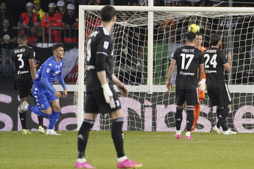 5 Laga Tandang Terakhir Juventus di Serie A: 1 Kali Menang, 3 Kali Tumbang 5 Laga Tandang Terakhir Juventus di Serie A: 1 Kali Menang, 3 Kali Tumbang