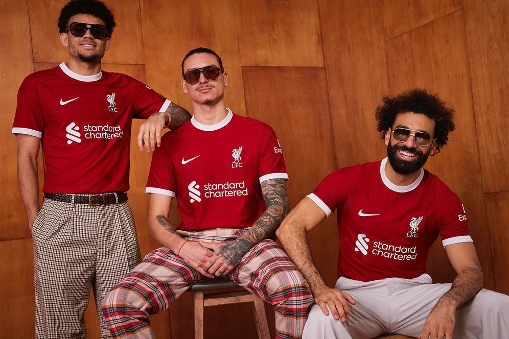 Klasik Memang Asyik! Liverpool Rilis Jersey Home Musim 2023/2024 Bernuansa Retro Klasik Memang Asyik! Liverpool Rilis Jersey Home Musim 2023/2024 Bernuansa Retro