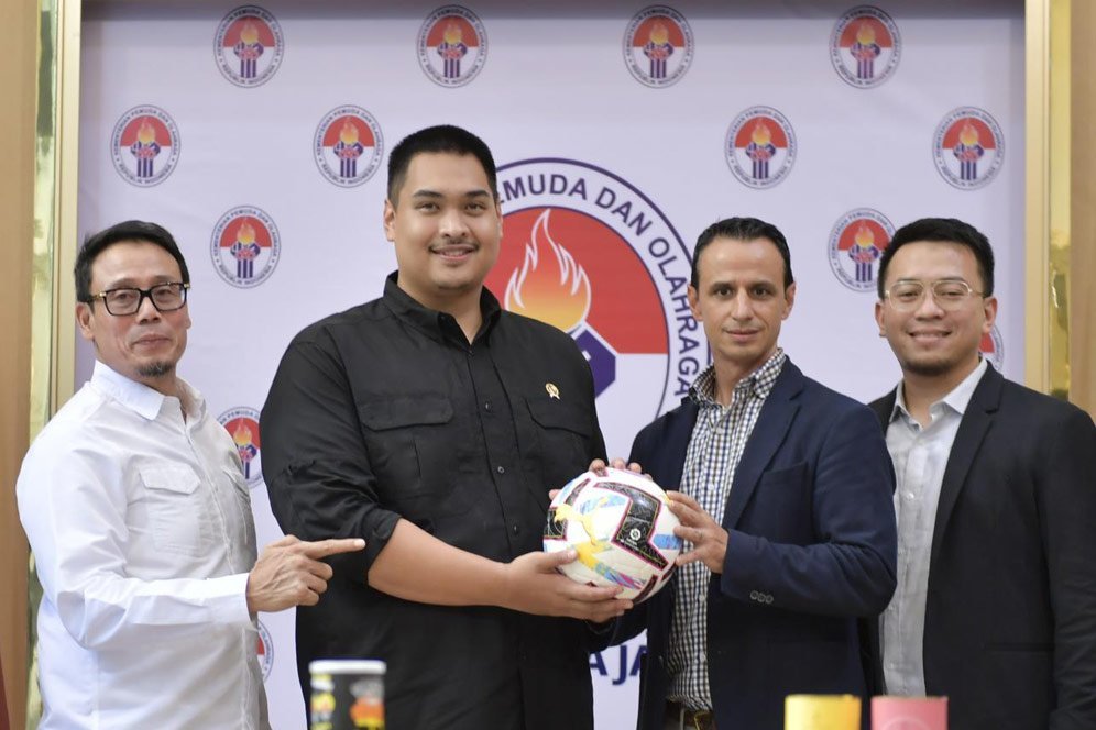 Kemenpora Dukung La Liga Kembangkan Sepak Bola Usia Dini di Indonesia