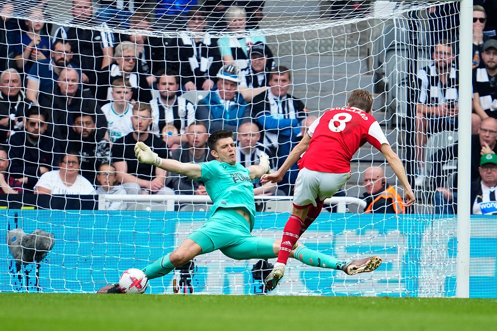 Aksi Ciamik Martin Odegaard Saat Arsenal Hajar Newcastle