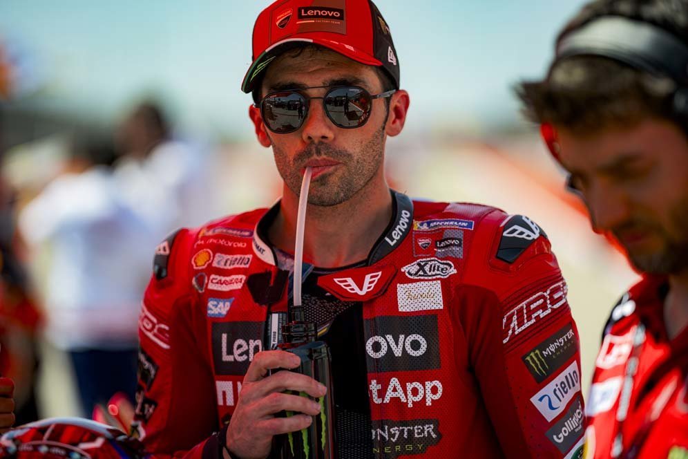 Momok Cedera Ikut Hantui Test Rider MotoGP, Michele Pirro Alami Dislokasi Bahu Momok Cedera Ikut Hantui Test Rider MotoGP, Michele Pirro Alami Dislokasi Bahu