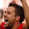 Emosi Meledak di Old Trafford: Gol Michael Owen dan Amarah Mark Hughes