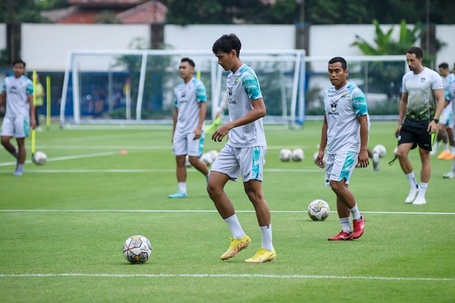 Panggilan Pertama untuk Ryan Kurnia