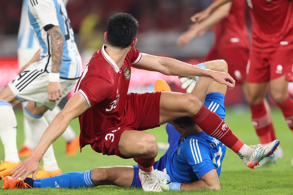 Timnas Indonesia vs Argentina: Lemparan Jauh Pratama Arhan Curi Perhatian!