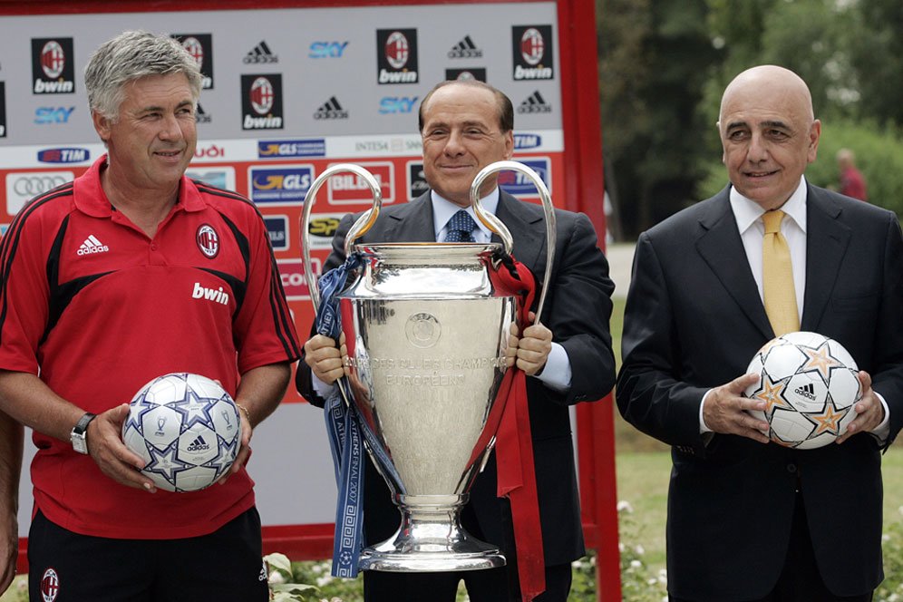 20 Transfer Termahal AC Milan di Era Silvio Berlusconi, Termasuk Andriy Shevchenko 20 Transfer Termahal AC Milan di Era Silvio Berlusconi, Termasuk Andriy Shevchenko