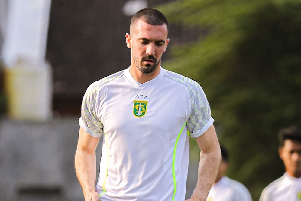 Dusan Stevanovic Gabung Latihan Persebaya, Aji Santoso: Bisa Jadi Leader di Belakang Dusan Stevanovic Gabung Latihan Persebaya, Aji Santoso: Bisa Jadi Leader di Belakang