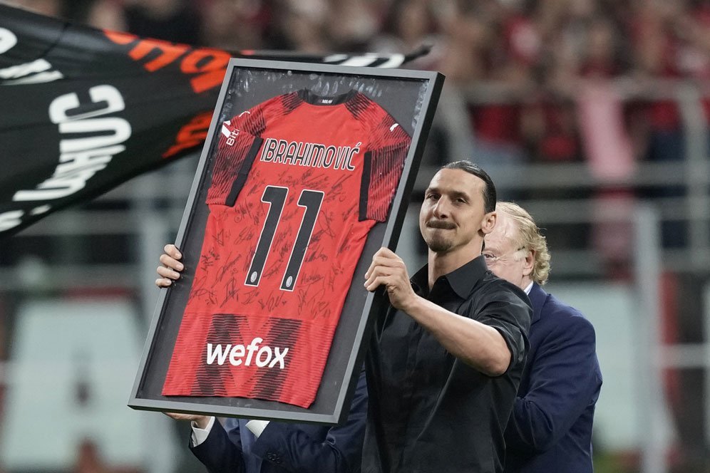Menangis! AC Milan Belum Siap Ditinggal Zlatan Ibrahimovic Menangis! AC Milan Belum Siap Ditinggal Zlatan Ibrahimovic