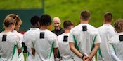 Erik Ten Hag Kumpulkan Pemain MU di Carrington, Ada Siapa Saja Yah Erik Ten Hag Kumpulkan Pemain MU di Carrington, Ada Siapa Saja Yah
