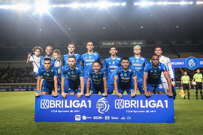 Pertahanan Persib Bobrok