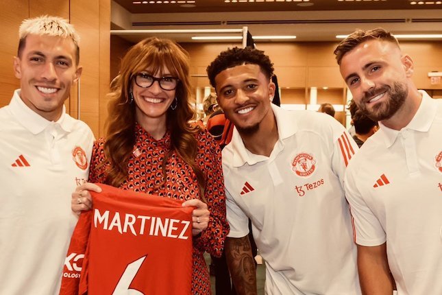 Awal Mula Julia Roberts Ngefans Manchester United
