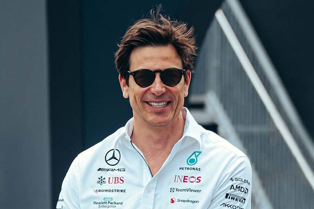 Konstan Ngobrol dengan Toto Wolff