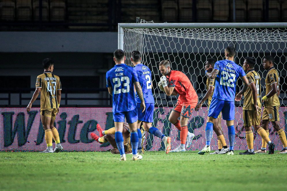 Persib Bandung Masih Sibuk Racik Formula Kemenangan